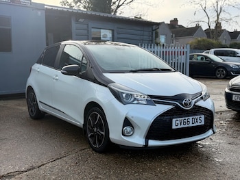 Used Toyota Yaris 2017 for sale - 76667176: Photo