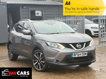 Used Nissan Qashqai 2014 for sale - 77240219: Photo