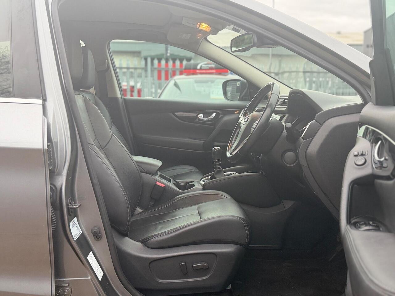 Used Nissan Qashqai 2014 for sale - 77240219: Photo 25