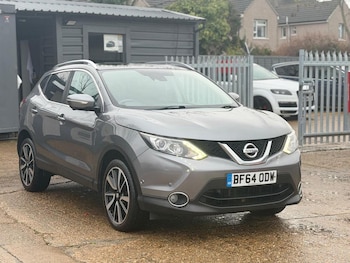 Used Nissan Qashqai 2014 for sale - 77240219: Photo