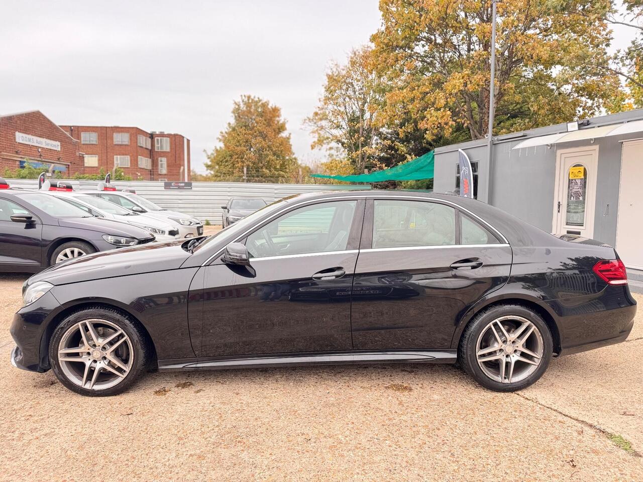 Used Mercedes-Benz E Class 2014 for sale - 76734413: Photo 15