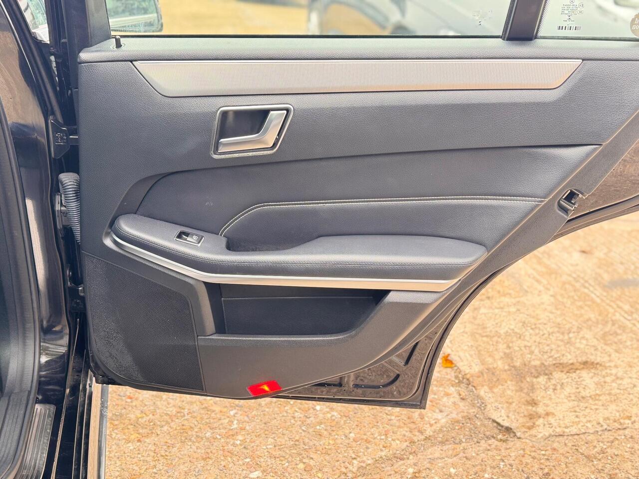 Used Mercedes-Benz E Class 2014 for sale - 76734413: Photo 45