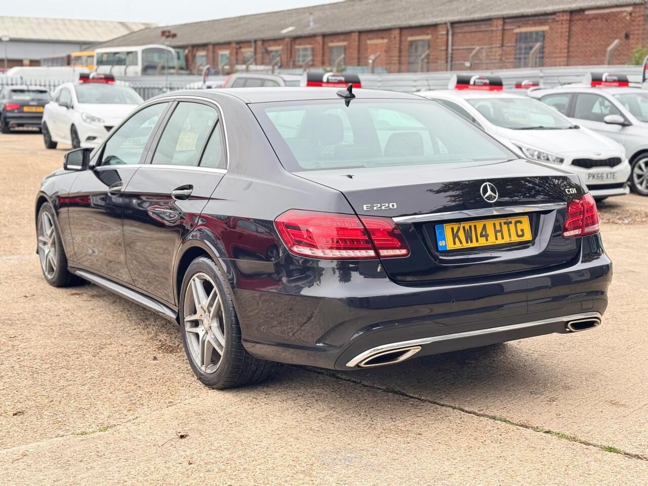 Used Mercedes-Benz E Class 2014 for sale - 76734413: Photo 6