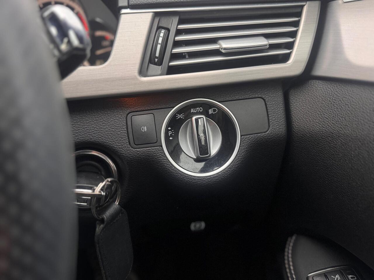 Used Mercedes-Benz E Class 2012 for sale - 76734415: Photo 24