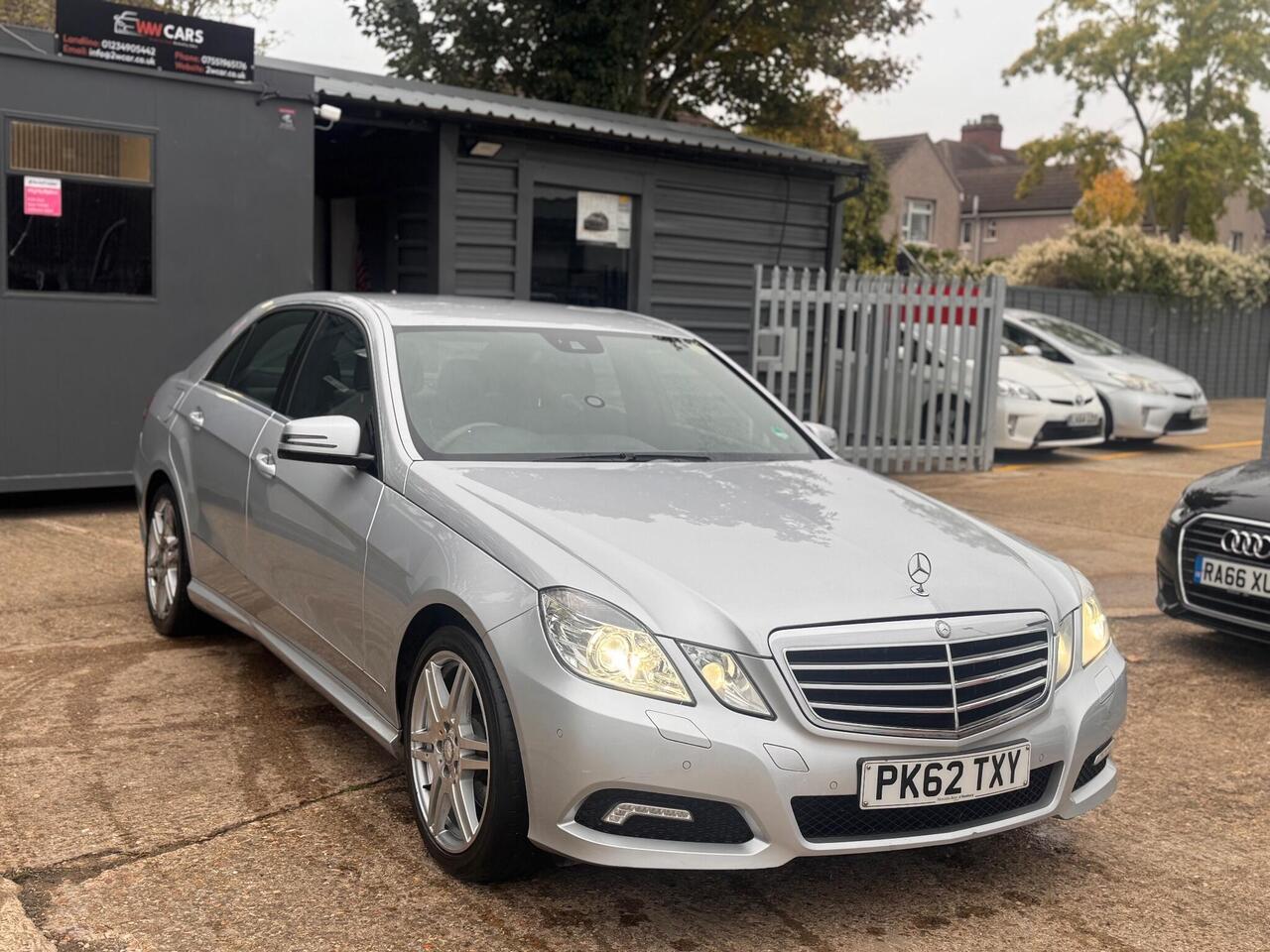 Used Mercedes-Benz E Class 2012 for sale - 76734415: Photo 3