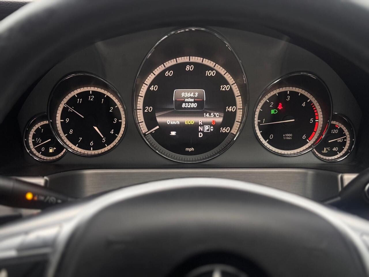 Used Mercedes-Benz E Class 2012 for sale - 76734415: Photo 45