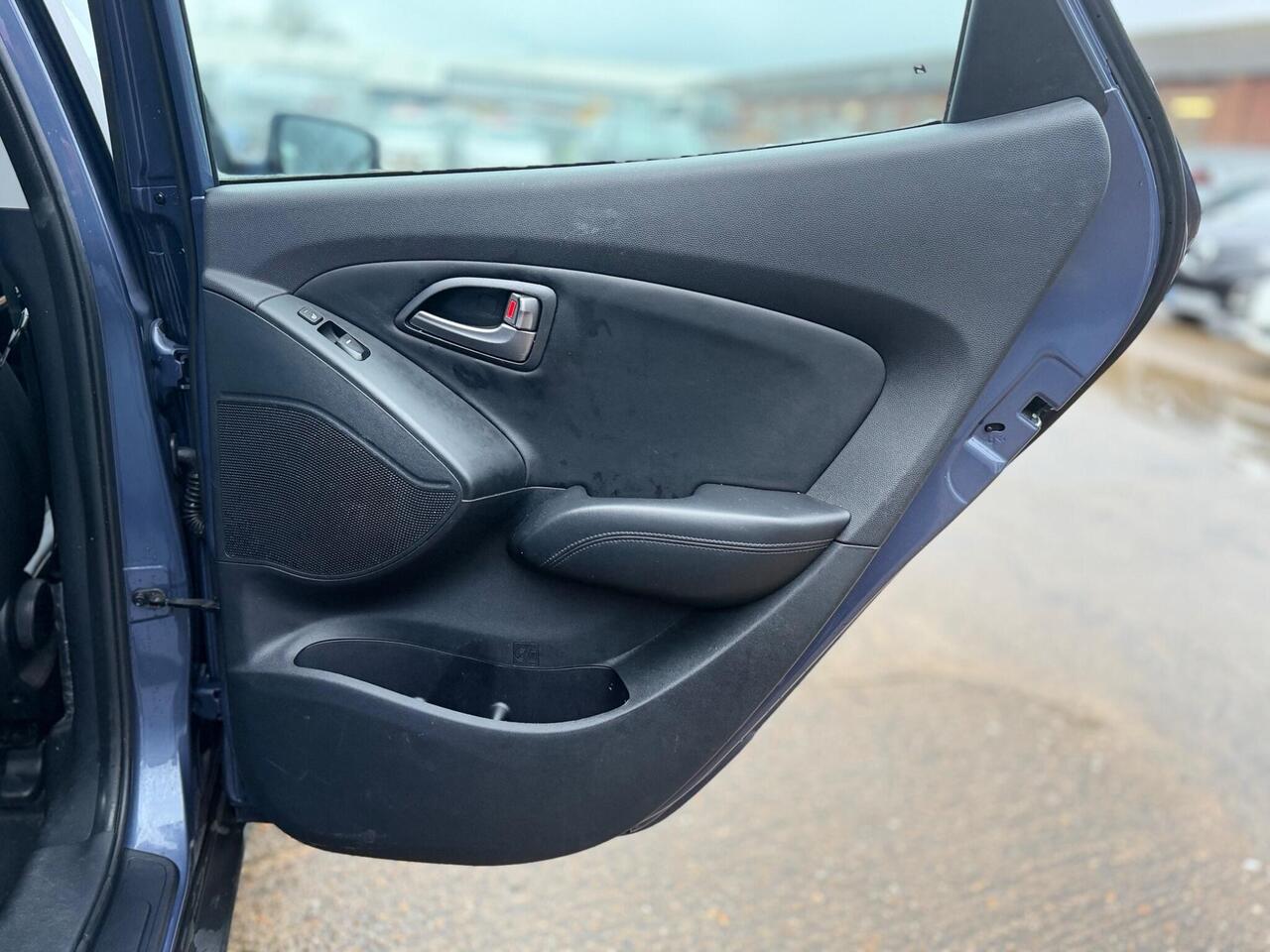 Used Hyundai Ix35 2015 for sale - 77739525: Photo 30