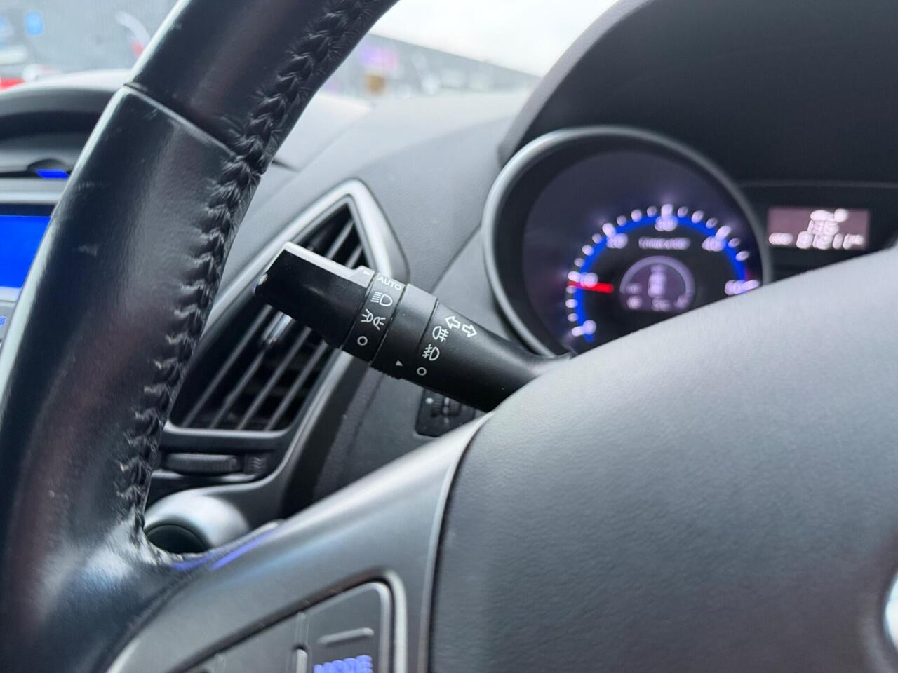 Used Hyundai Ix35 2015 for sale - 77739525: Photo 44