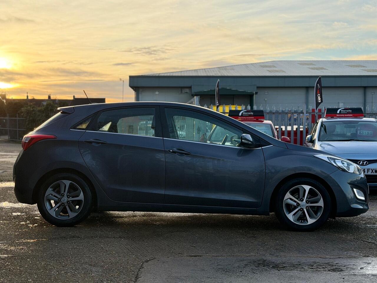 Used Hyundai i30 2015 for sale - 76954190: Photo 12