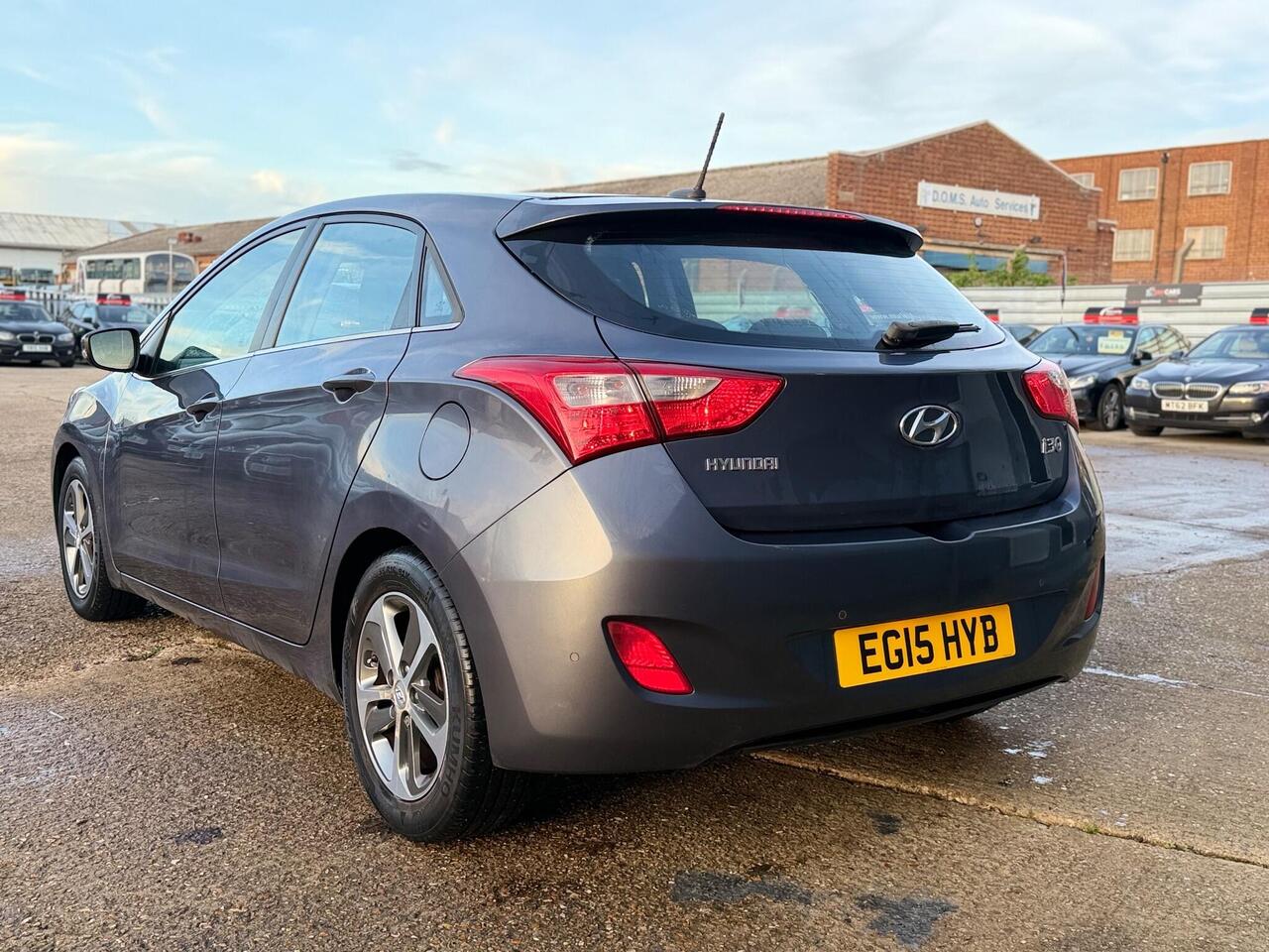 Used Hyundai i30 2015 for sale - 76954190: Photo 5