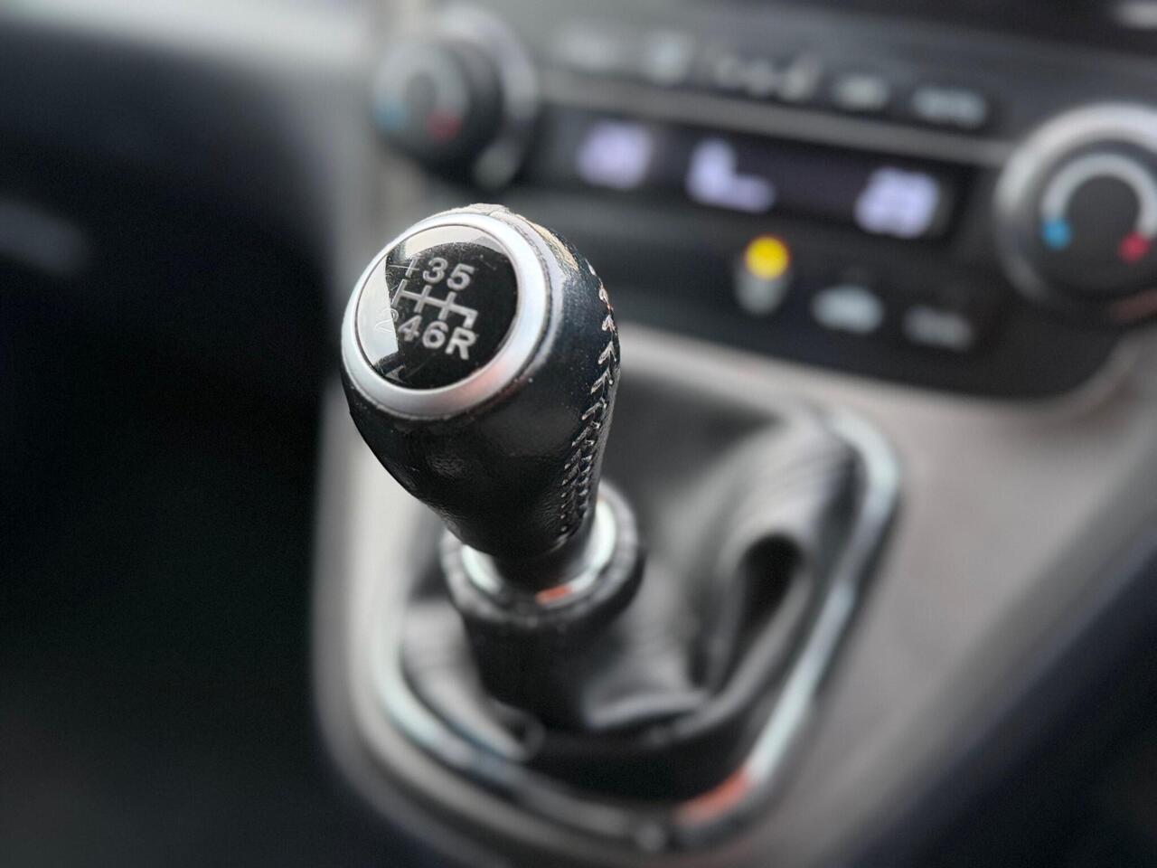 Used Honda CR-V 2012 for sale - 76928316: Photo 14