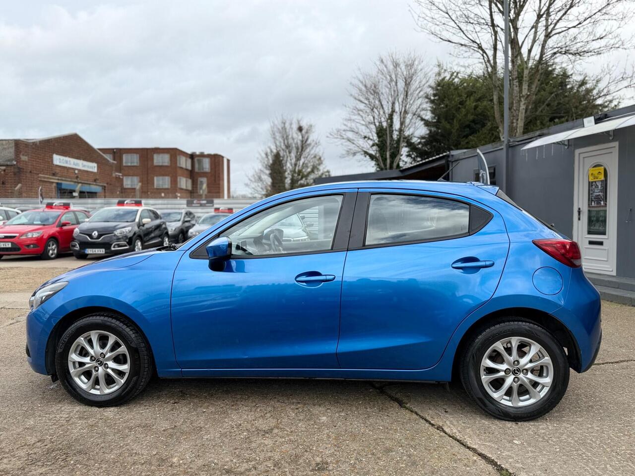 Used Mazda Mazda2 2016 for sale - 77899304: Photo 10