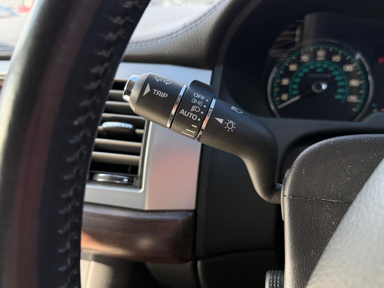 Used Jaguar XF 2012 for sale - 77884282: Photo 19