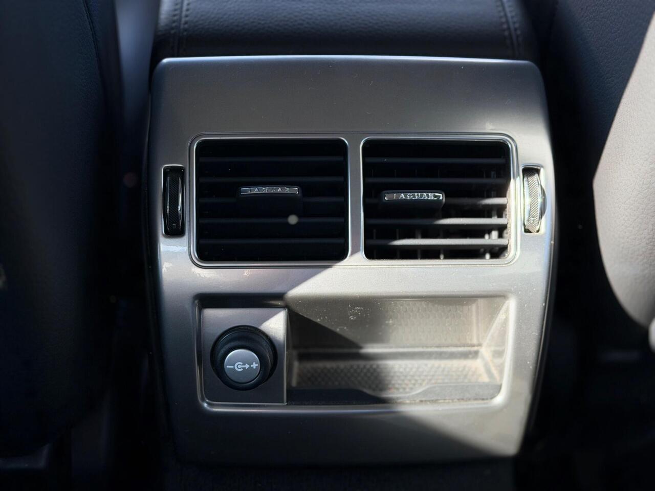 Used Jaguar XF 2012 for sale - 77884282: Photo 25