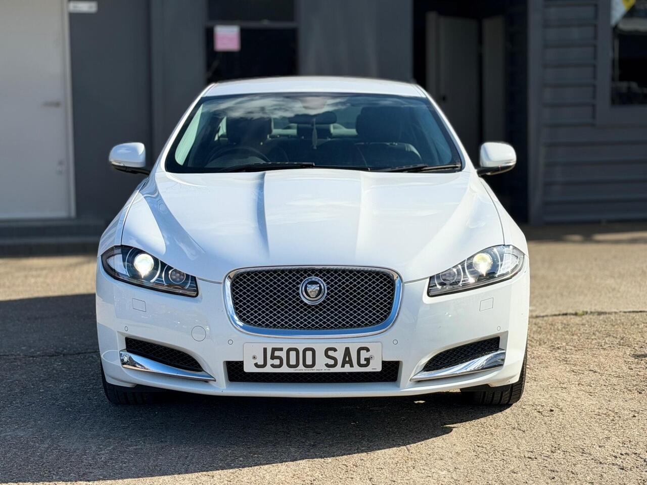 Used Jaguar XF 2012 for sale - 77884282: Photo 3