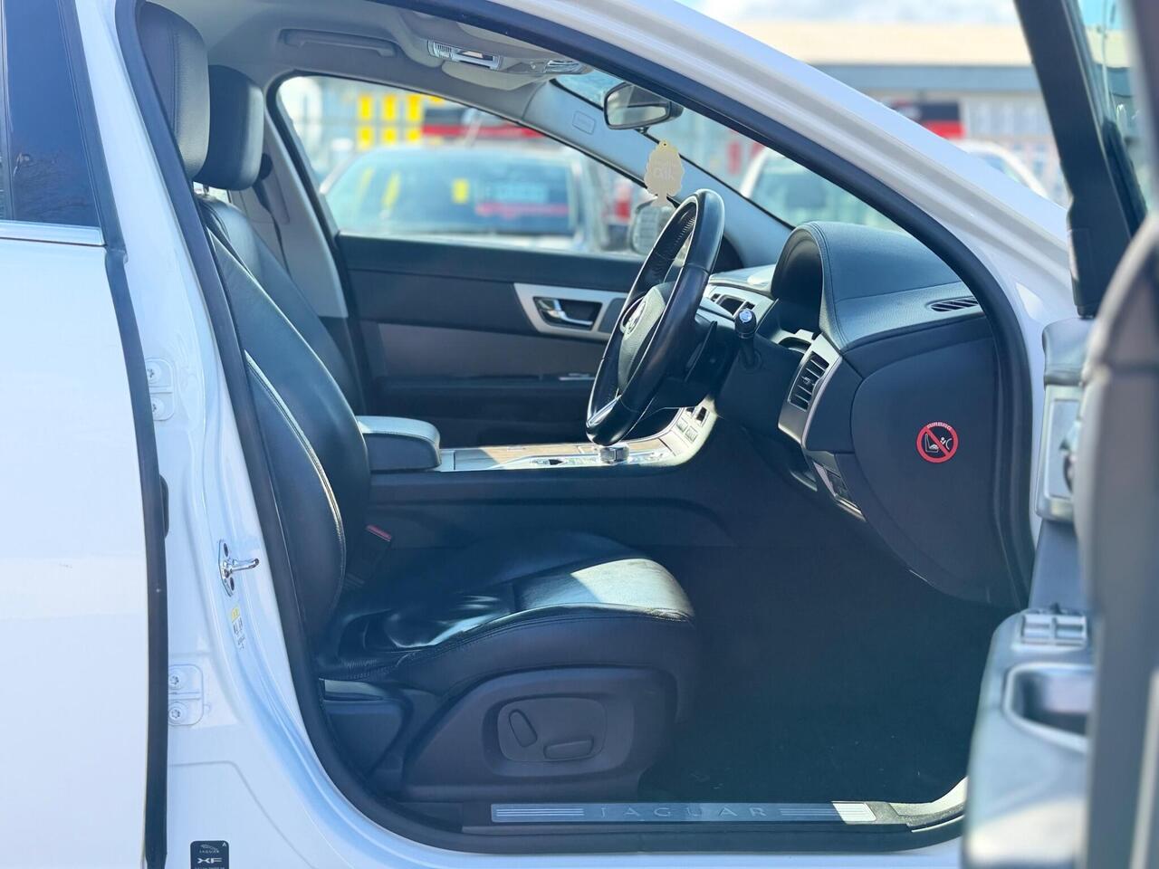 Used Jaguar XF 2012 for sale - 77884282: Photo 41