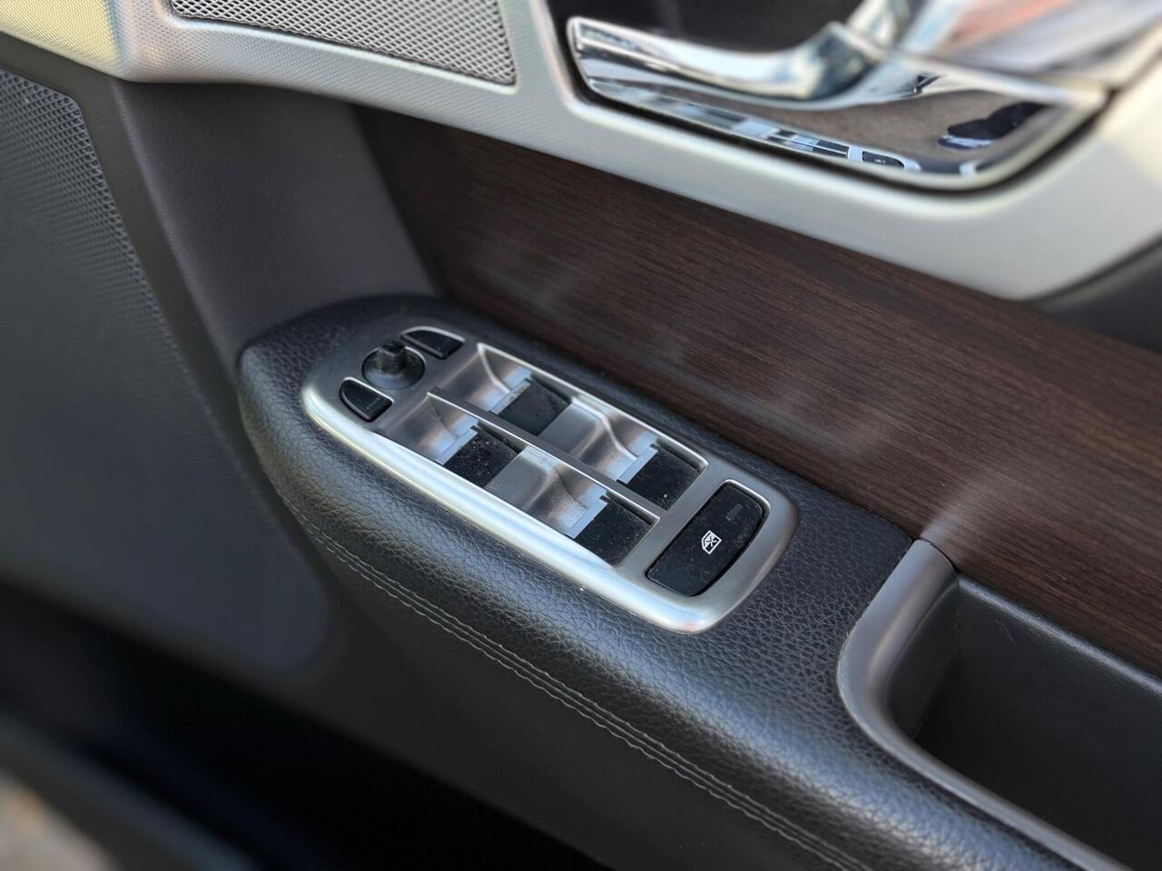 Used Jaguar XF 2012 for sale - 77884282: Photo 43