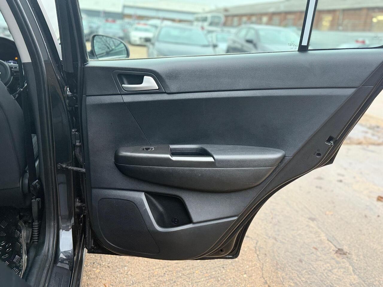 Used Kia Sportage 2017 for sale - 76734419: Photo 46