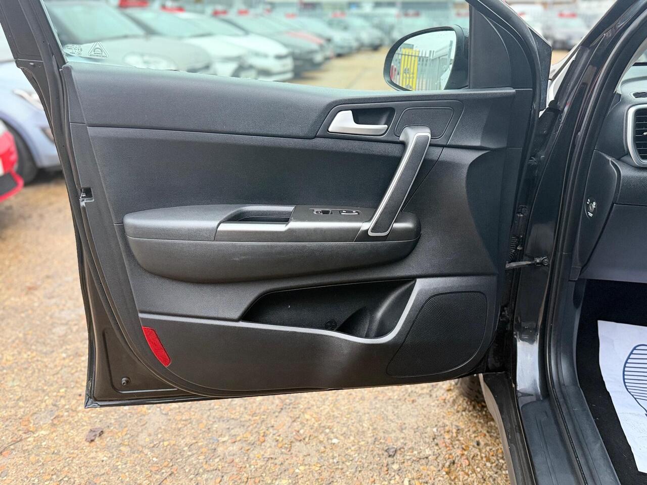 Used Kia Sportage 2017 for sale - 76734419: Photo 50