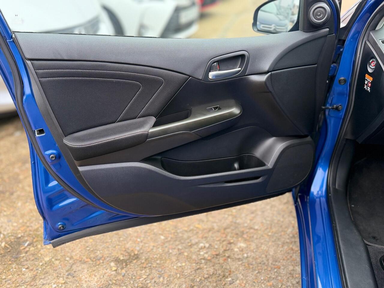 Used Honda Civic 2016 for sale - 77884277: Photo 30