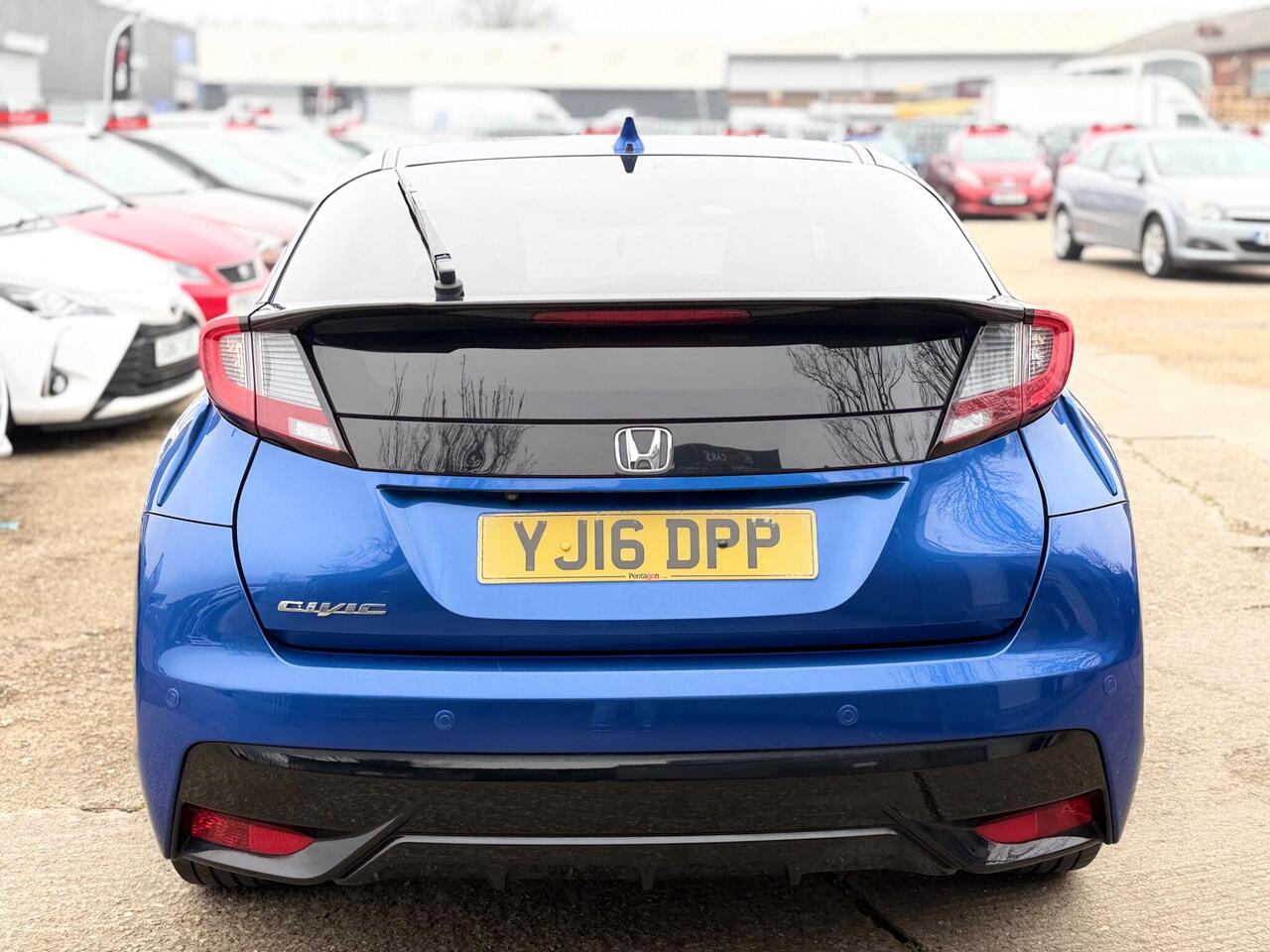 Used Honda Civic 2016 for sale - 77884277: Photo 8