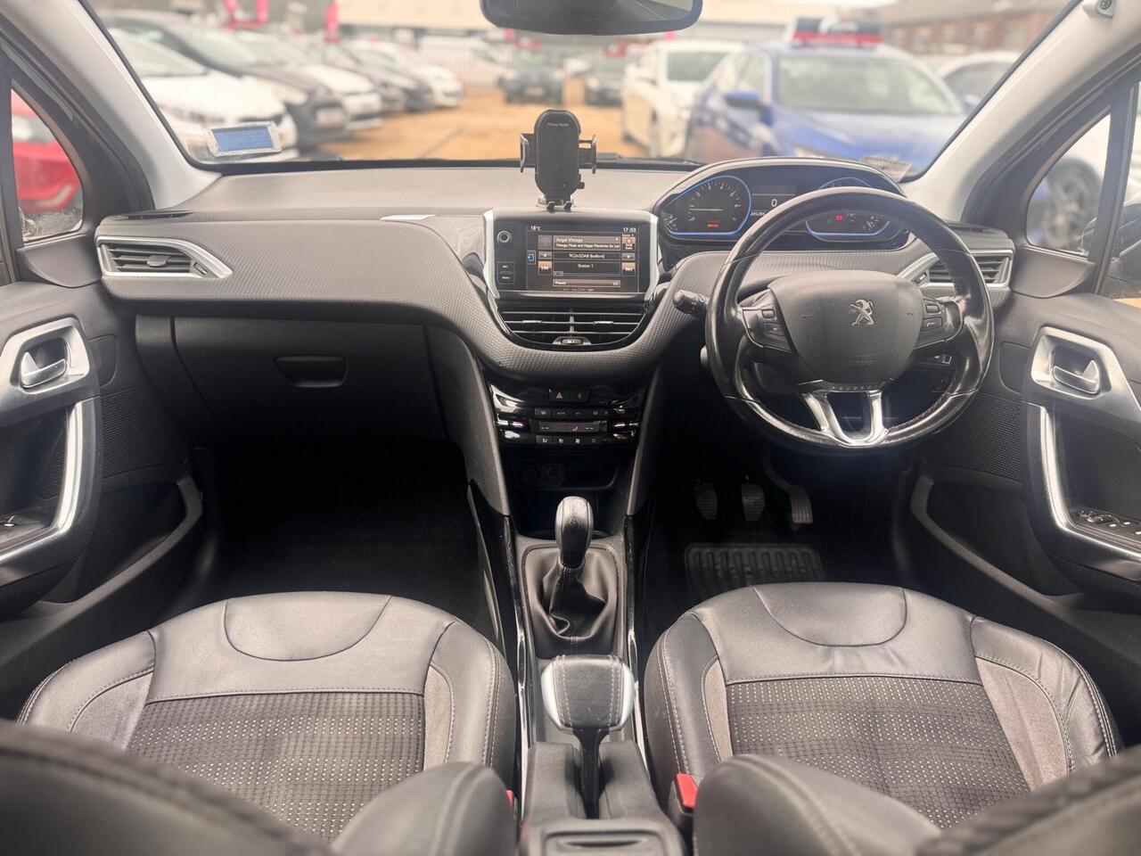 Used Peugeot 2008 2016 for sale - 76734427: Photo 25