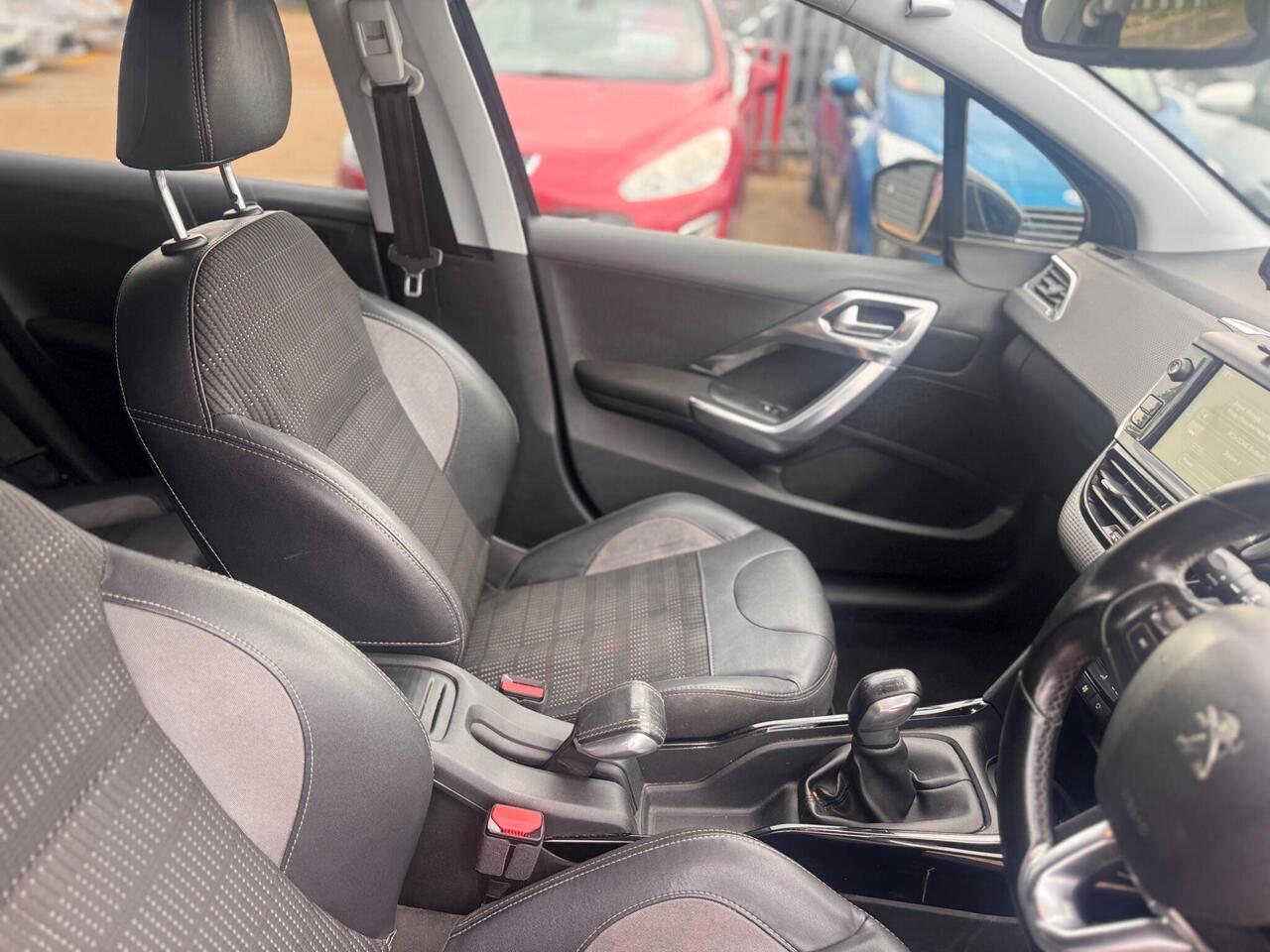 Used Peugeot 2008 2016 for sale - 76734427: Photo 29