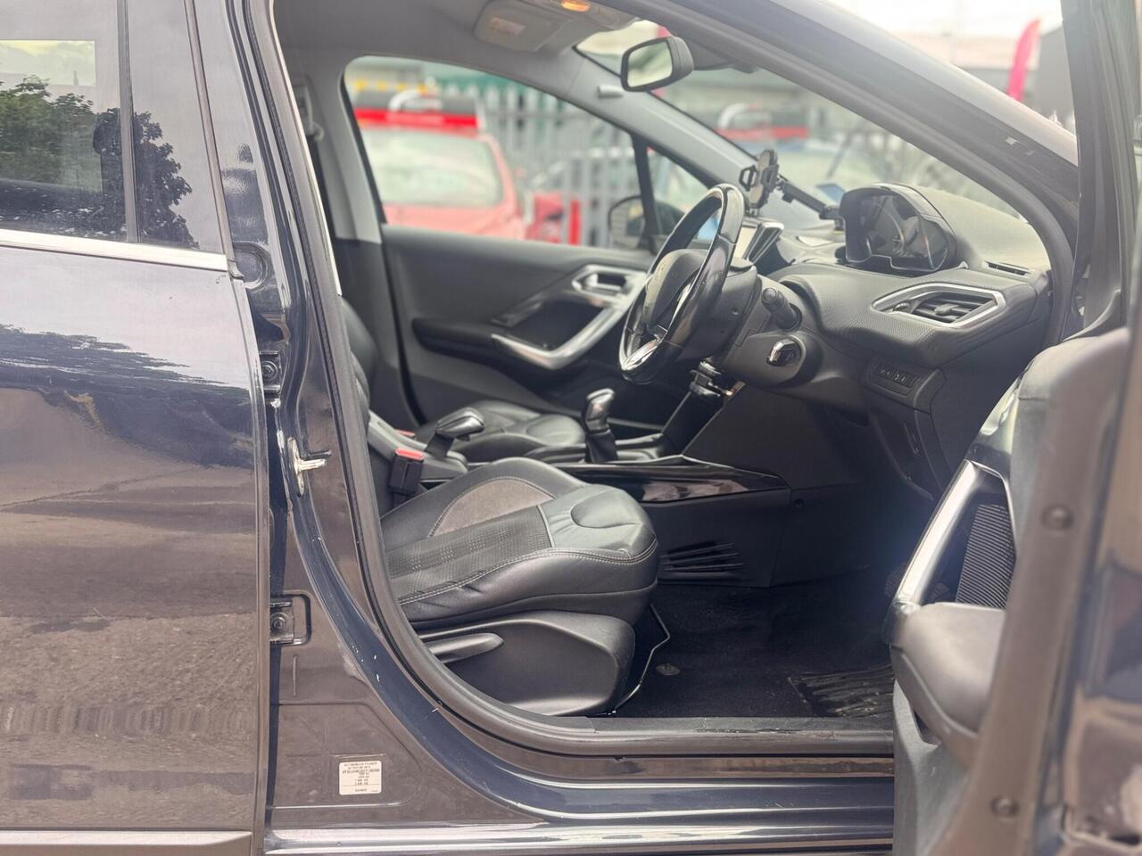 Used Peugeot 2008 2016 for sale - 76734427: Photo 32