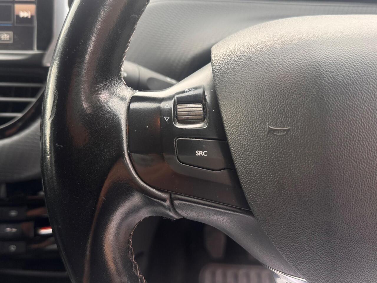 Used Peugeot 2008 2016 for sale - 76734427: Photo 40