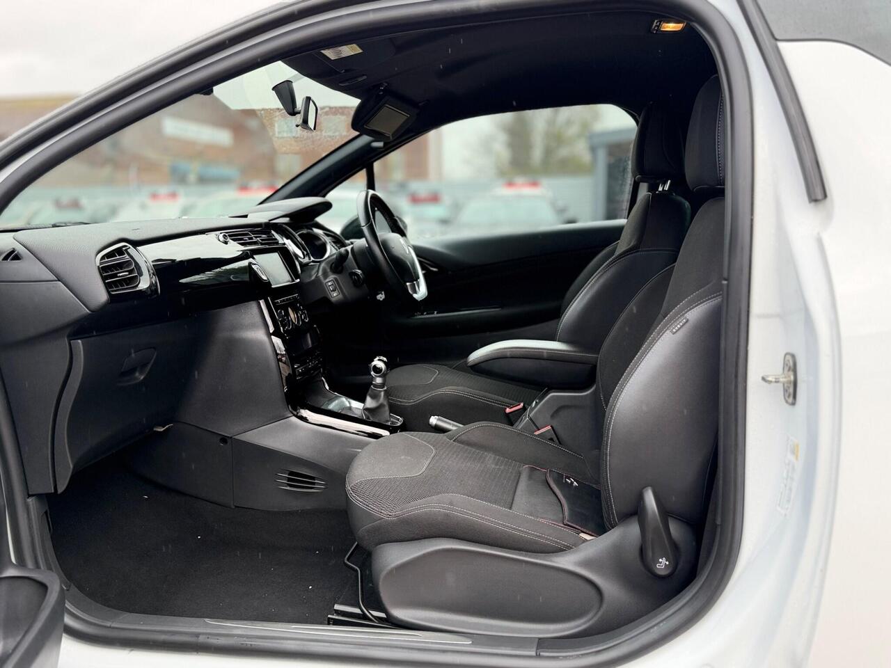 Used DS Automobiles DS 3 2018 for sale - 77648015: Photo 31