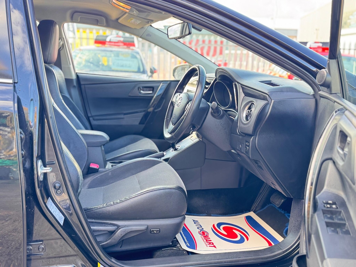 Used Toyota Auris 2015 for sale - 76667425: Photo 28