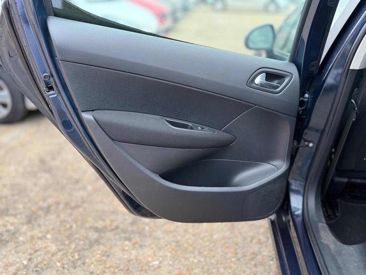 Used Peugeot 308 2013 for sale - 78073721: Photo 19