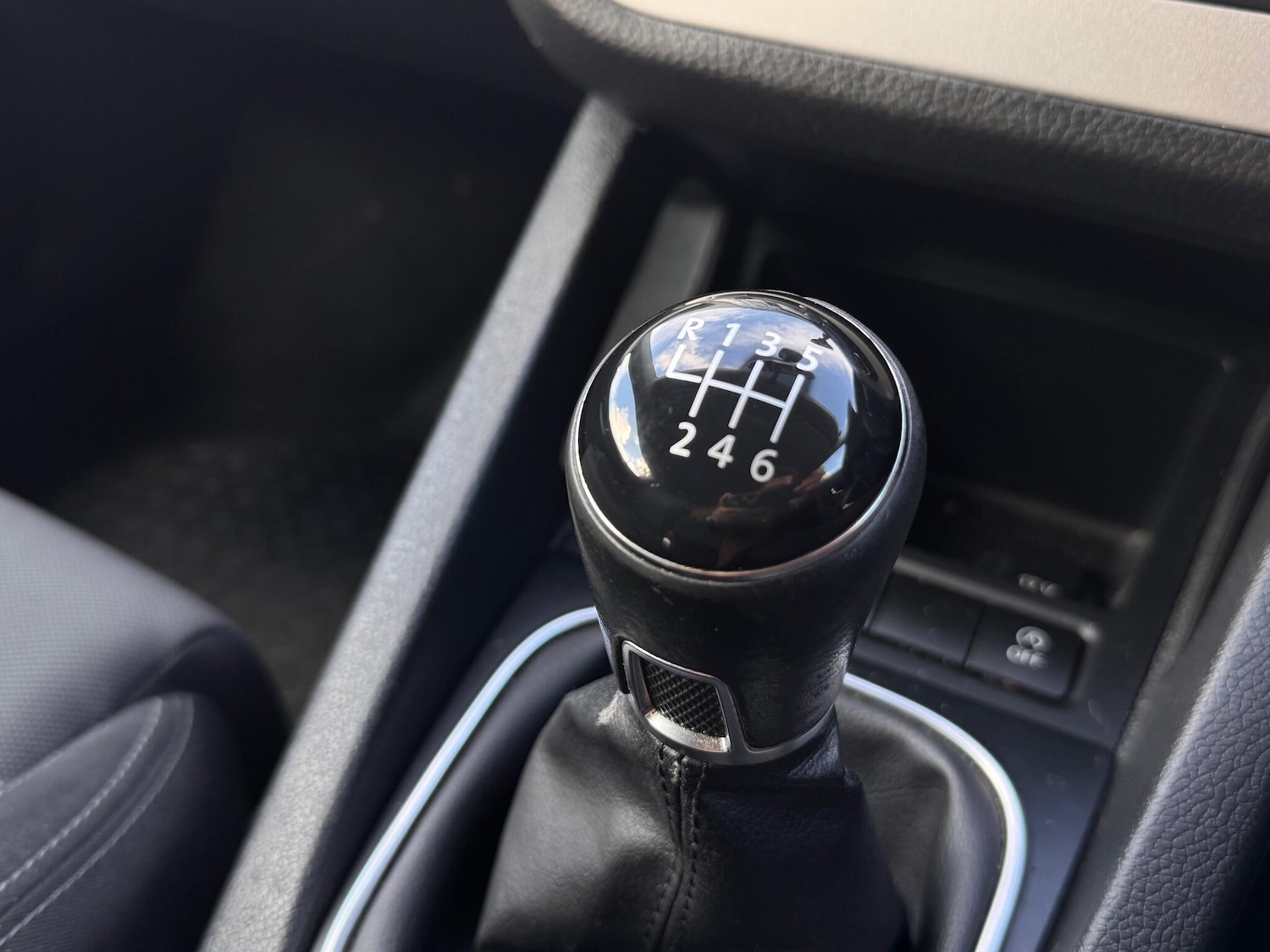 Used Volkswagen Scirocco 2013 for sale - 76667442: Photo 15