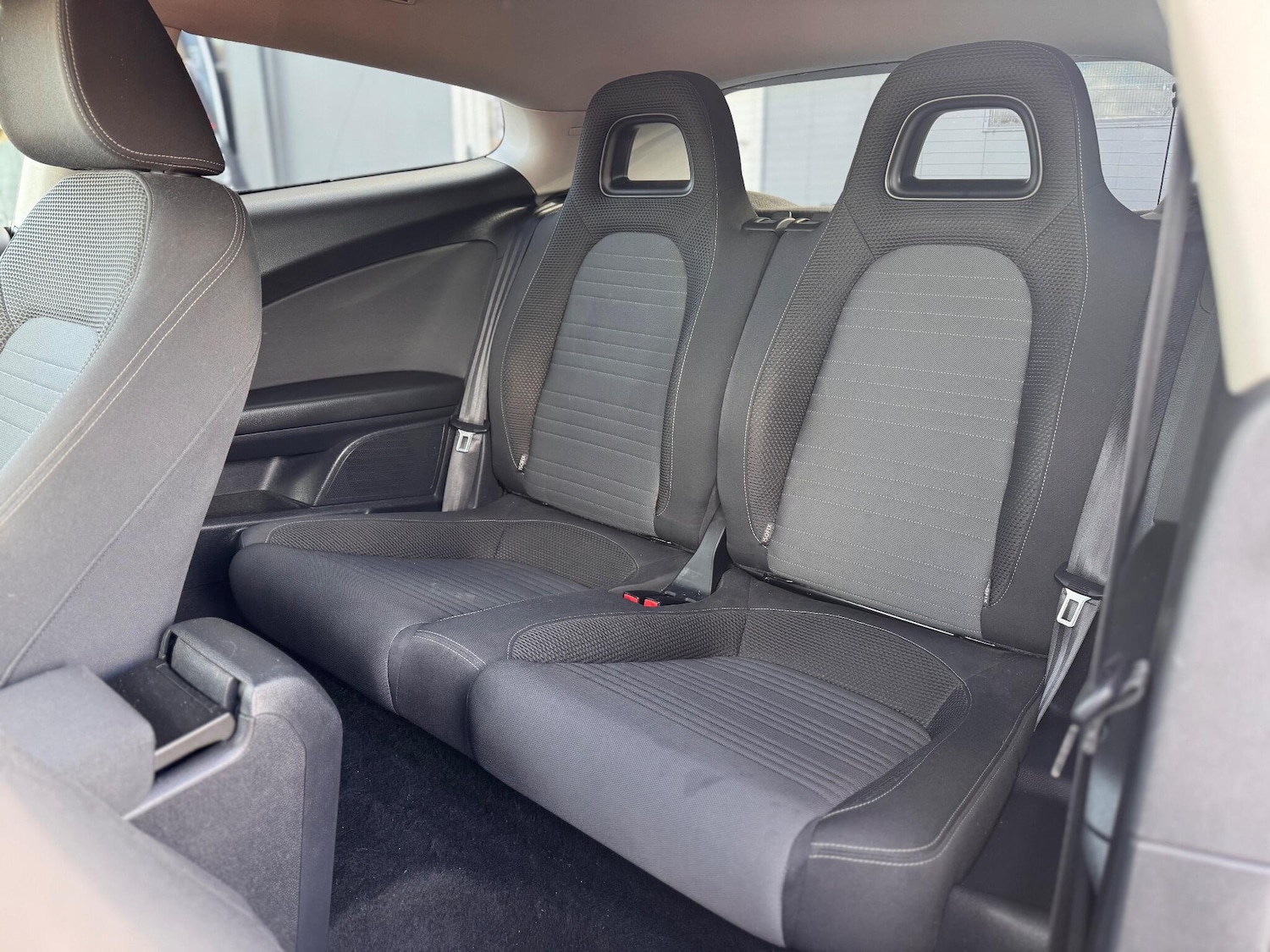 Used Volkswagen Scirocco 2013 for sale - 76667442: Photo 26