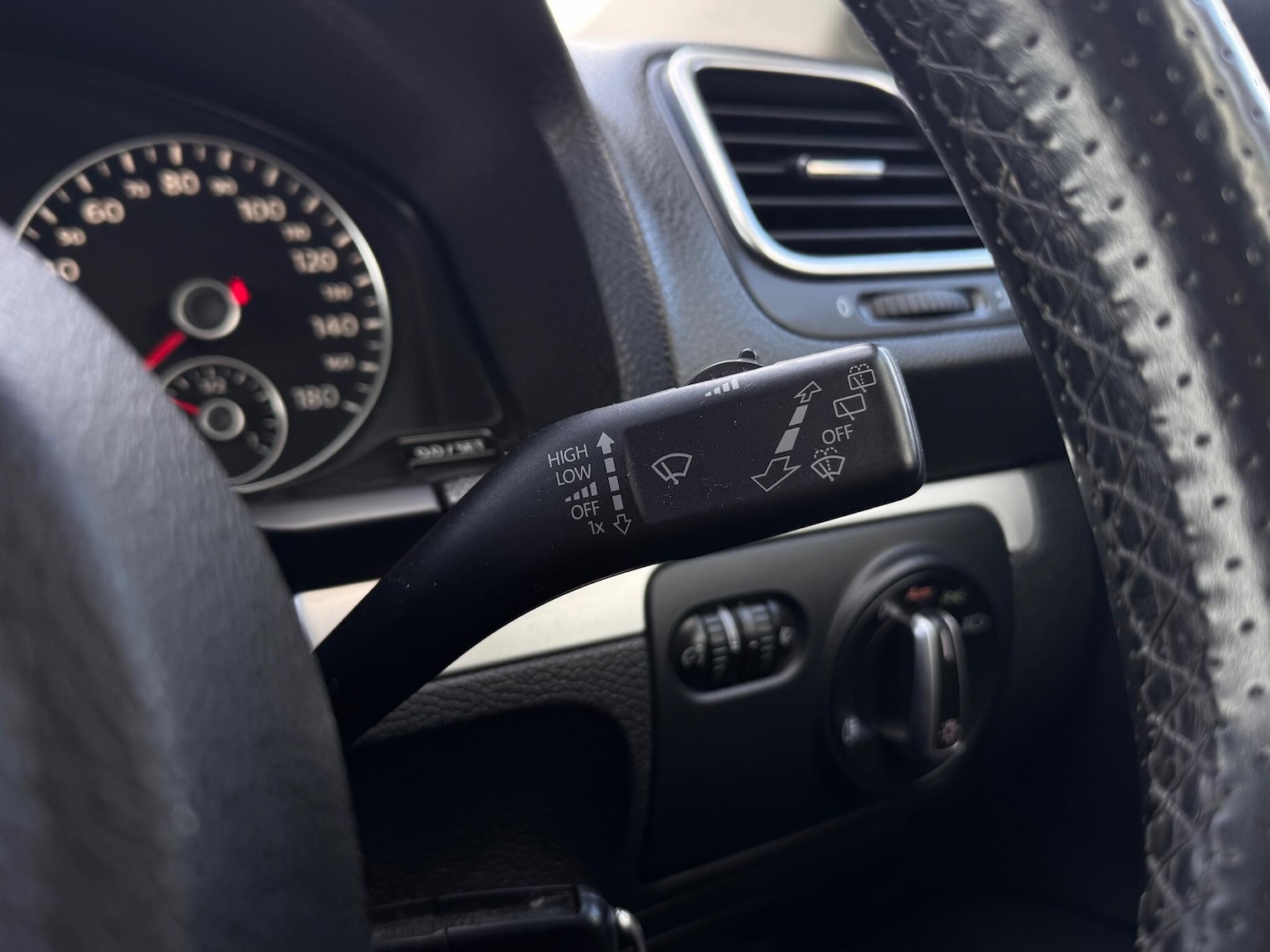 Used Volkswagen Scirocco 2013 for sale - 76667442: Photo 28