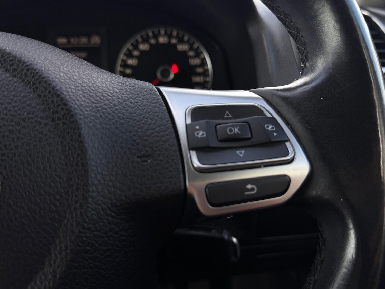 Used Volkswagen Scirocco 2013 for sale - 76667442: Photo 30