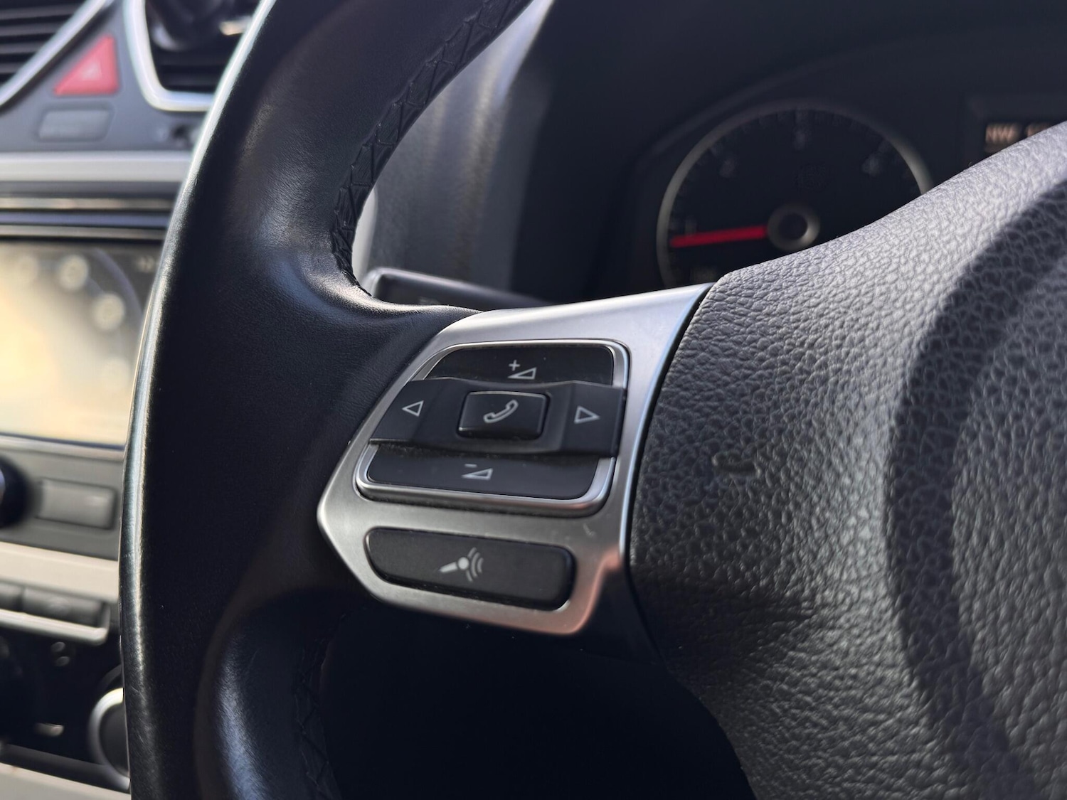 Used Volkswagen Scirocco 2013 for sale - 76667442: Photo 31