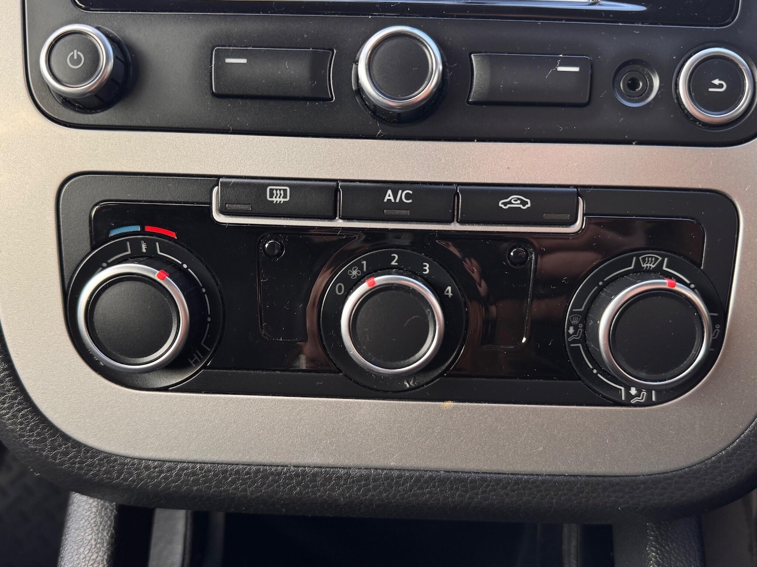 Used Volkswagen Scirocco 2013 for sale - 76667442: Photo 32