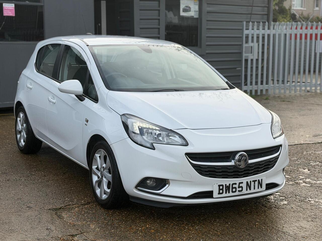 Used Vauxhall Corsa 2016 for sale - 77060598: Photo 2