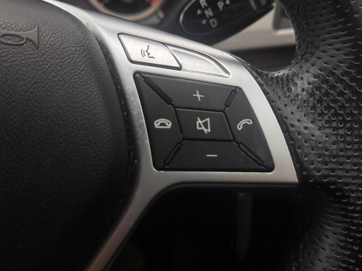 Used Mercedes-Benz E Class 2012 for sale - 76667168: Photo 28