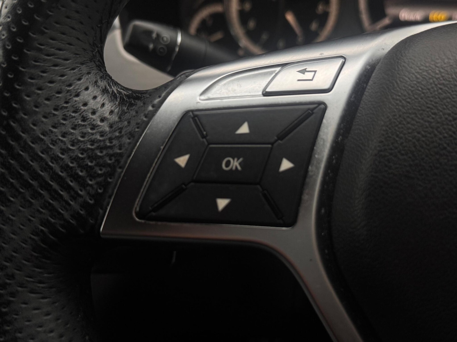 Used Mercedes-Benz E Class 2012 for sale - 76667168: Photo 29