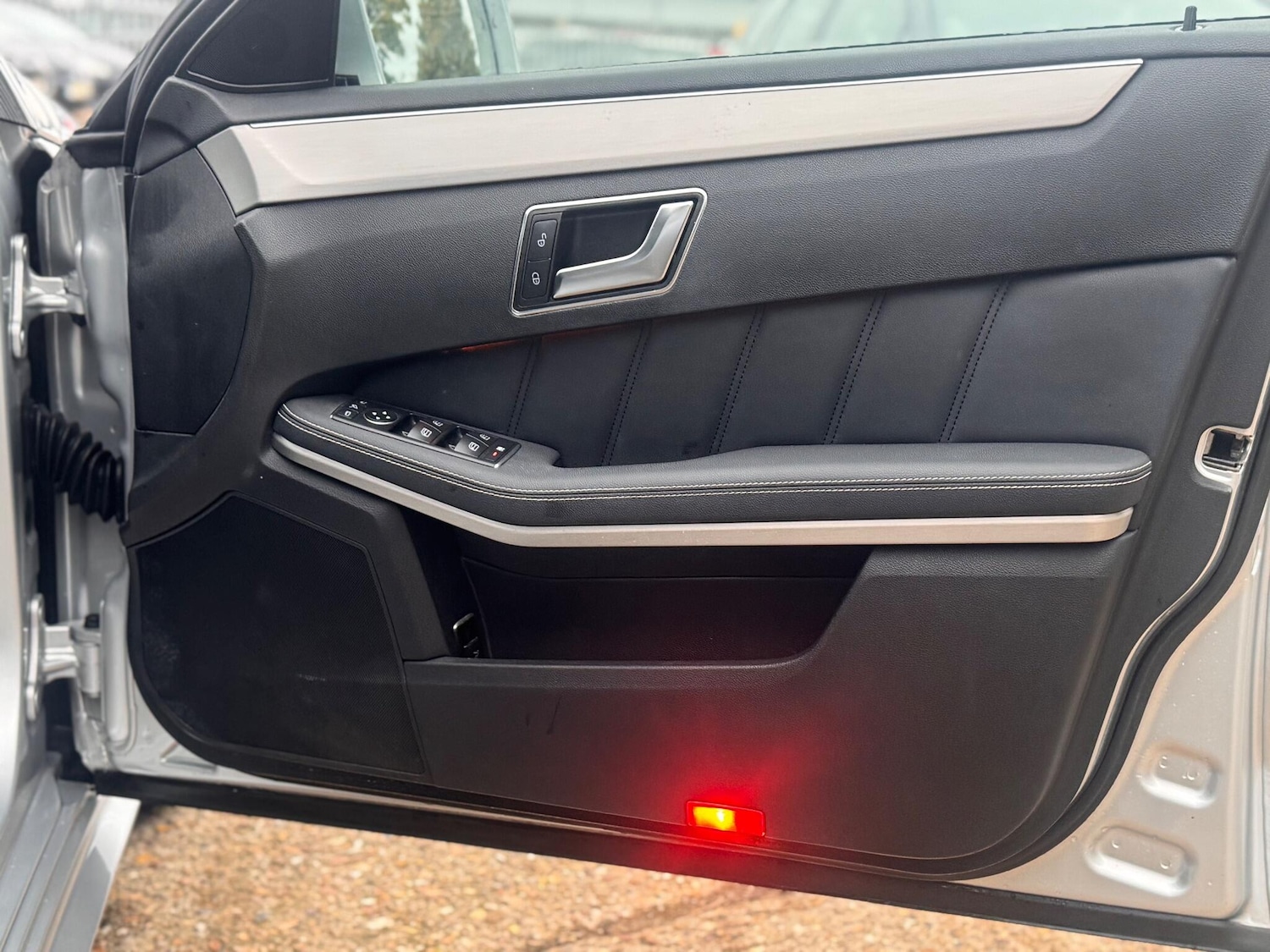 Used Mercedes-Benz E Class 2012 for sale - 76667168: Photo 34