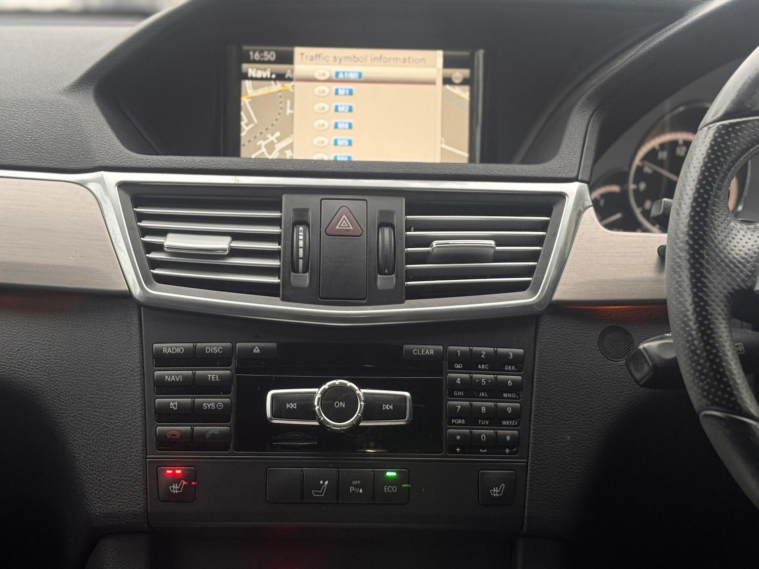 Used Mercedes-Benz E Class 2012 for sale - 76667168: Photo 43