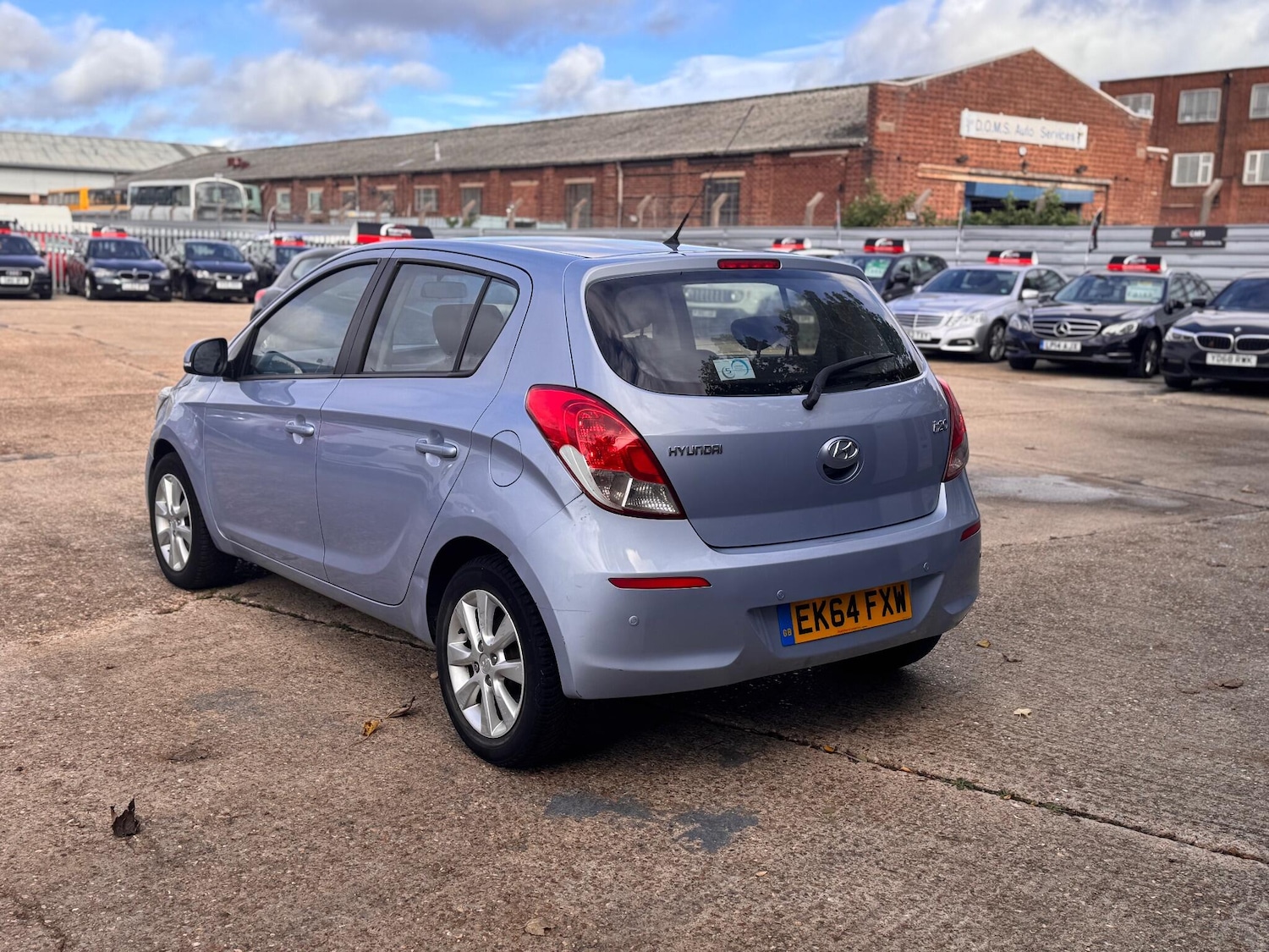 Used Hyundai i20 2014 for sale - 76666692: Photo 8