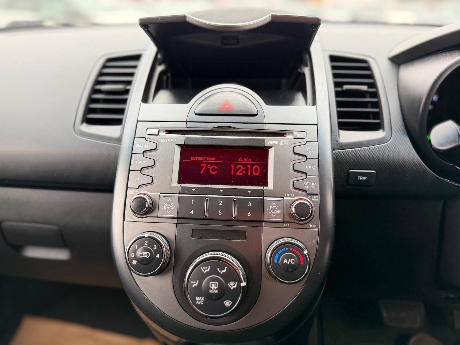 Used Kia Soul 2011 for sale - 76689175: Photo 15