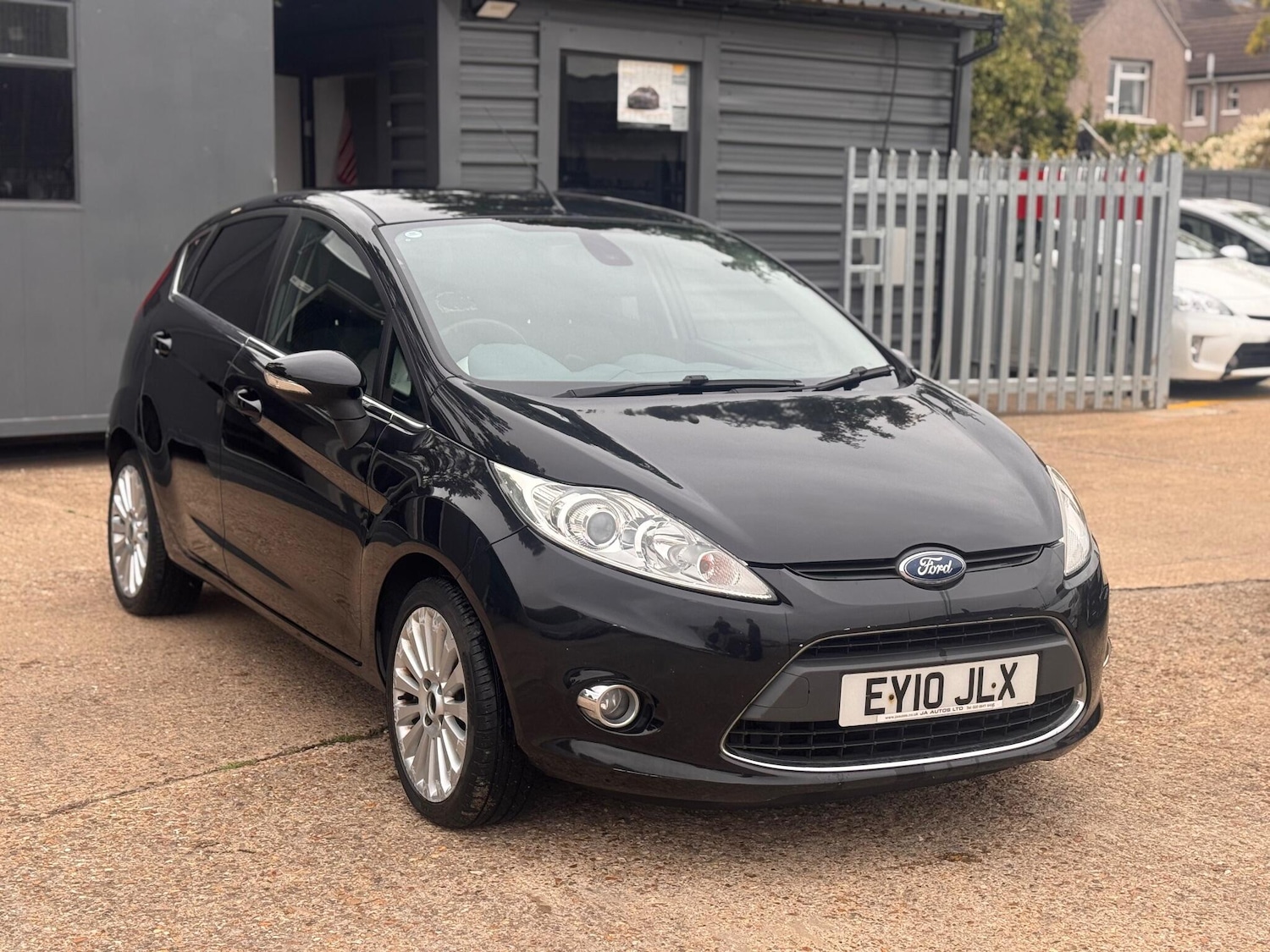 Used Ford Fiesta for sale - 76666585: Photo 2
