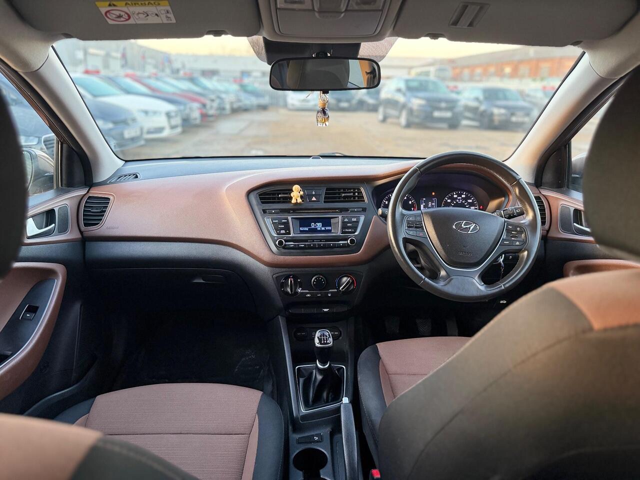 Used Hyundai i20 2015 for sale - 76841853: Photo 25