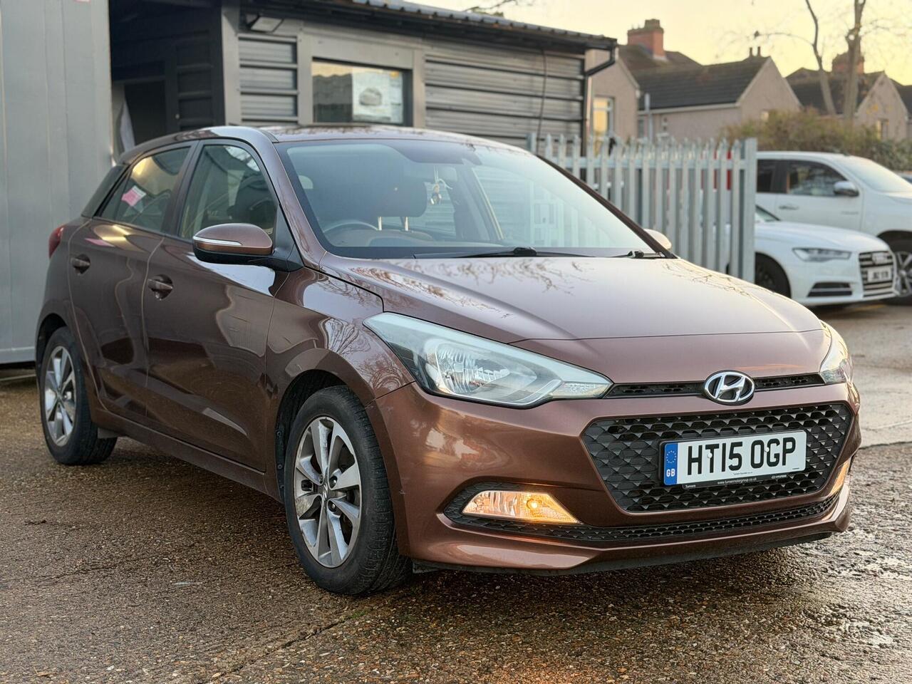 Used Hyundai i20 2015 for sale - 76841853: Photo 3