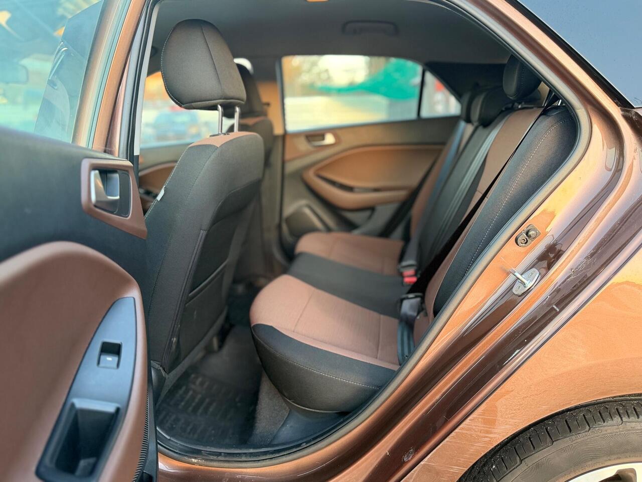 Used Hyundai i20 2015 for sale - 76841853: Photo 33