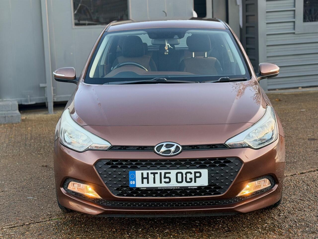 Used Hyundai i20 2015 for sale - 76841853: Photo 4